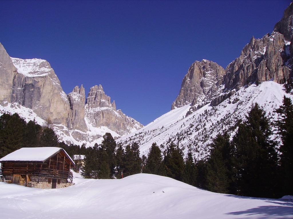 Rifugio Gardeccia Huette Pozza di Fassa Bagian luar foto
